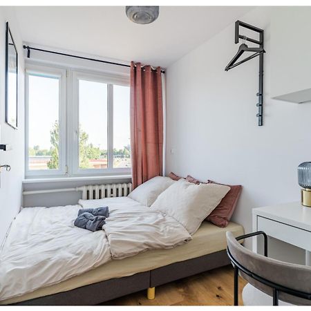 Ariel Room - 5 Minutes To Gdansk Old Town Buitenkant foto